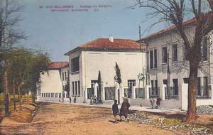 Façade du collège colonial, futur lycée Laperrine et glacis est, version colorisée de la précédente