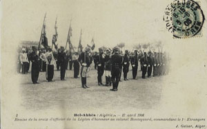 Remise de la croix de la legion d'Honneur au colonel Boutegourd